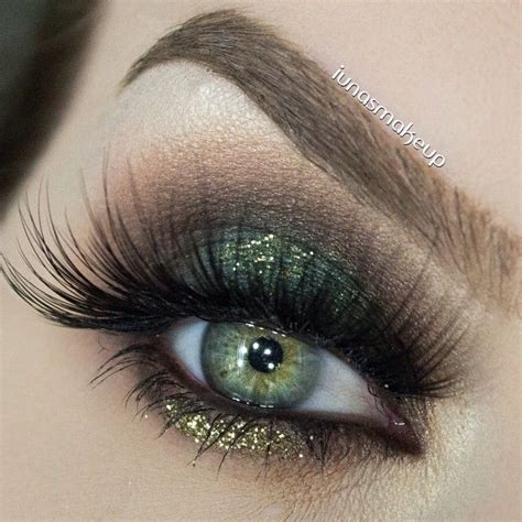 Shades that have a copper hue, like peach, coral and bronze, are bound to make your eyes look cute and gorgeous by contrast. mossy green smokey eye with a touch of glitter