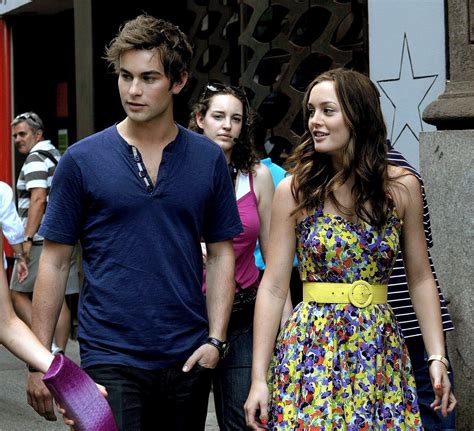 leighton and chace behind the set blair and nate photo 7832641 fanpop
