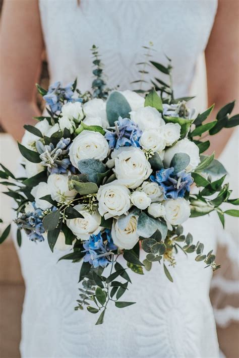 40 Chic Blue Wedding Bouquet Ideas Blue Wedding Flowers Wedding