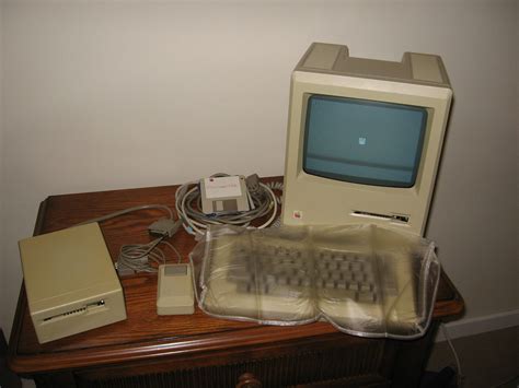 Used Original 1984 Macintosh 128k M0001 Used Vintage Ubbthreads