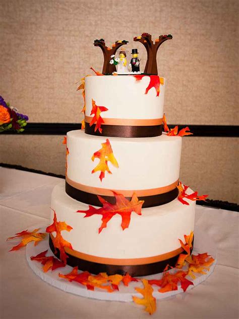 17 Gorgeous Fall Wedding Cakes