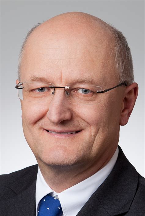Besteht aus den sammlungen in mannheim und schwerin. Gegenblende | Prof. Dr. Sebastian Brandl