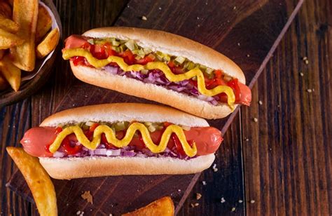 Its National Hot Dog Day Here Are Our Ten Favorite Toppings 951 Wayv