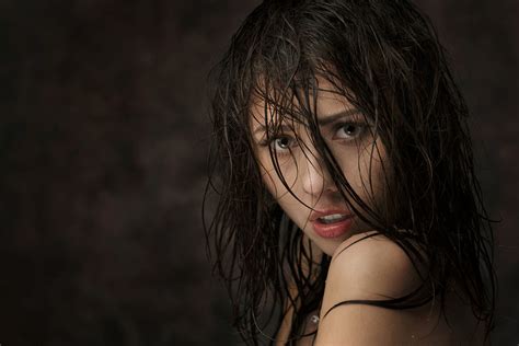 Portrait Photography Woman By Maxim Maximov 12 Full Image