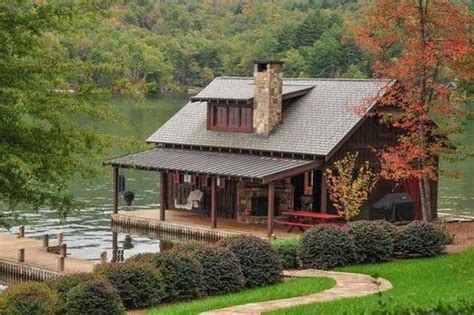 Pin By Romgirlsofficial On Dream House Rustic Lake Houses House