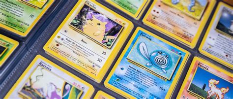 Fan vende su colección de cartas de Pokémon para pagar su carrera