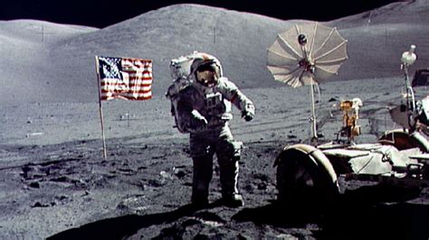 Nasa Astronaut Gene Cernan The Last Man To Walk On The Moon Has Died