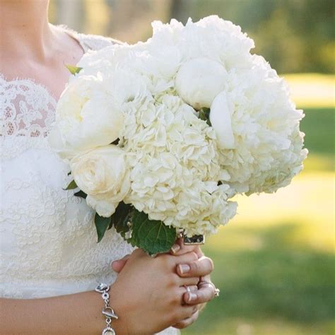 White Peony And Hydrangea Bouquet Peony Bouquet Wedding Hydrangea