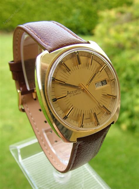 Antiques Atlas - A Gents 1960s Accurist Automatic Wrist Watch