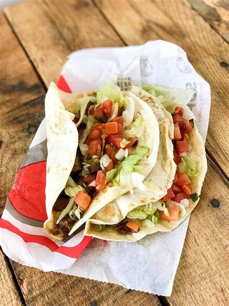 Just because it's fast food doesn't mean it has to be unhealthy, says nutrition expert erin. 15 Healthy Fast Food Options - No. 2 Pencil