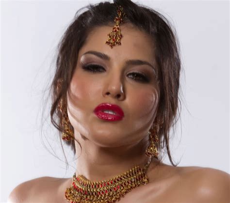 The Hottest Collection Of Sunny Leone S Photos Bollywood Glitz Hot Bollywood Actress