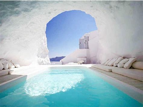 47 Stunning Pools Around The World To Dive Into That Have Incredible