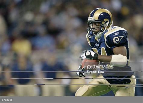 Runningback Trung Canidate Photos And Premium High Res Pictures Getty