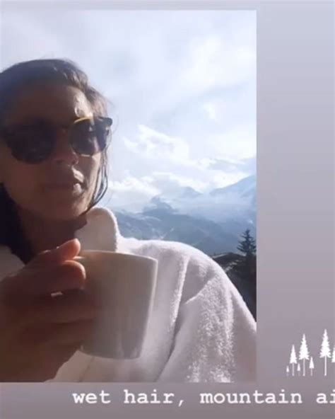 Lucy Verasamy Itv Weather Presenter Sends Fans Wild As She Flaunts