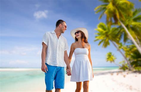 Happy Couple On Vacation Over Tropical Beach Stock Image Image Of