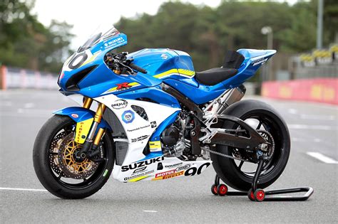 This is suzuki gsxr 1000 by stanislav krainik on vimeo, the home for high quality videos and the people who love them. Details zum Custom-Bike Suzuki GSX-R 1000 R des Händlers ...