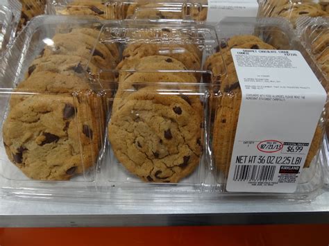 The size, quality and detail is what you'd expect on. Costco's Chocolate Chunk Cookies