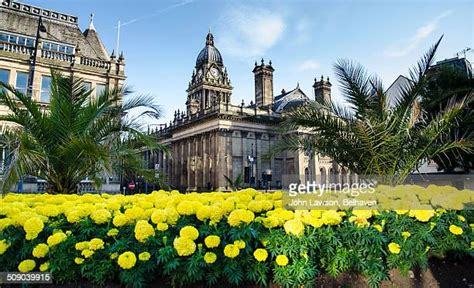 Leeds City Hall Photos And Premium High Res Pictures Getty Images