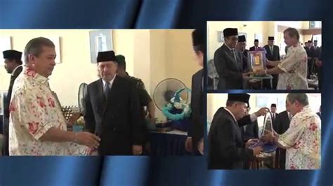 Duli yang maha mulia sultan ibrahim ibni almarhum sultan iskandar. Promo Kemahkotaan DYMM Sultan Ibrahim Sultan Johor - YouTube