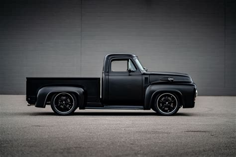 1955 Ford F 100 Coyote V8 ‘hot Rod Flaunts Expendables Look Grim