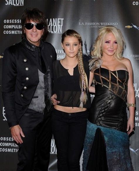 Richie sambora was known as the lead guitarist for rock band bon. Richie Sambora Heather Locklear and daughter Ava 16 ...