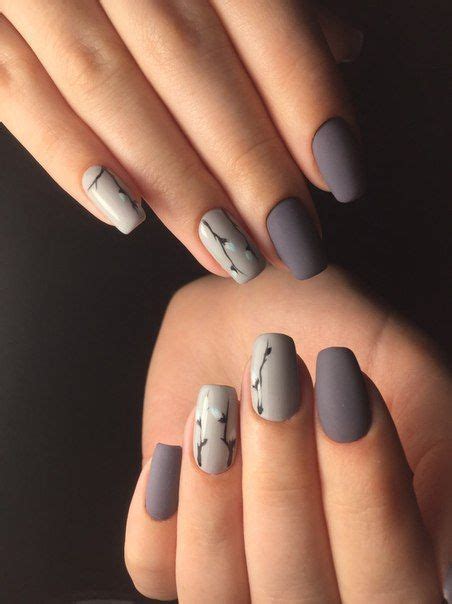 Whether you're already on the matte nail polish trend, or you're looking to try it out for the first time, i've got you. Grey matte gel nails with floral print - Miladies.net