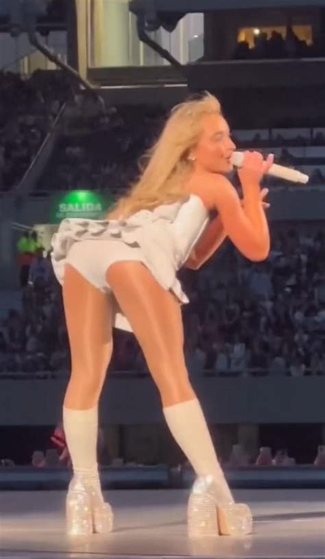 Sabrina Carpenter Ass On Stage Of The Day