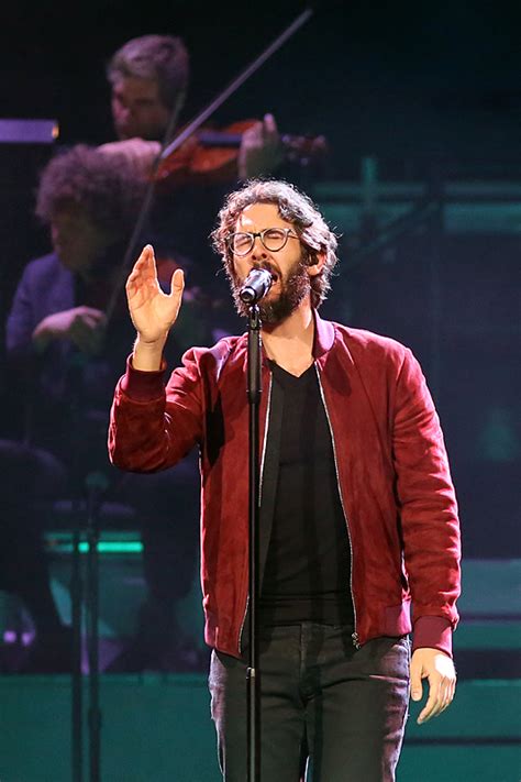 Josh Groban Bridges Tour At United Center Chicago Concert Reviews