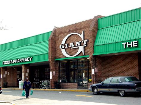 Giant food bowie, maryland hours and locations. File:Giant Food store at 8th and O Streets NW in ...