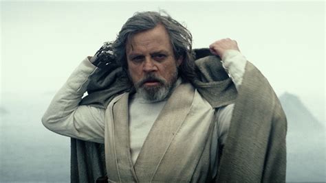Last Jedi Sneak Peek Reveals Key Rey Luke Skywalker Meeting Details