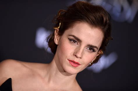 Le Negative Space Eyeliner Discret D Emma Watson