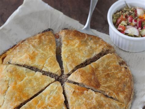 Tourte feuilletée à la viande Roumanie Recette de Tourte feuilletée