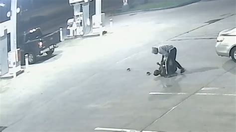 2 Teens Arrested In Beating Carjacking Of Woman At Gas Station Abc13