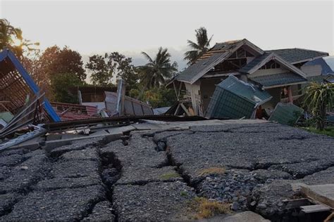 10 Gempa Bumi Di Indonesia