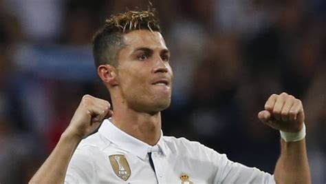 Trend der cr7 cristiano ronaldo frisuren manner mode. Cristiano Ronaldo mit 3 Toren für Real Madrid gegen Atlético
