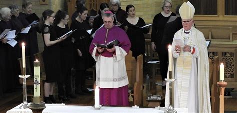 Anglicans And Catholics In Melbourne Pray Together As Their