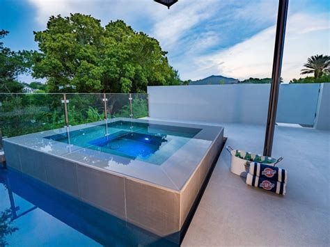 Plunge Pool Builds And Spa Construction For Palm Beach Homes