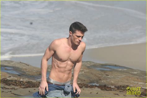 Richard Johnson Uk Blog Colton Haynes Shirtless At The