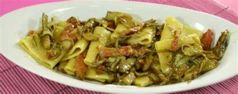 Scopri ingredienti, modalità e tempo di cottura per antipasti, primi e ma è bene partire dal principio e tra le ricette per pasqua alla voce antipasti si può trovare la classica fellata, magari accompagnata da una fetta di casatiello o dal. Menu di Pasqua 2017: cosa preparare a pranzo? Le migliori ...