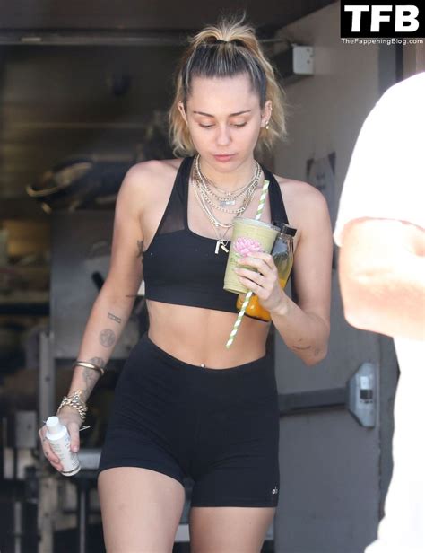 Miley Cyrus Naked Sexy 148 Pics What S Fappened