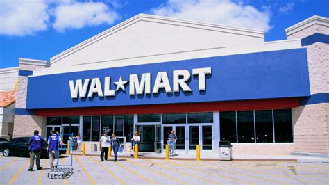 Lawsuit Claims Walmart Discriminates Against Pregnant Employee - Legal ...