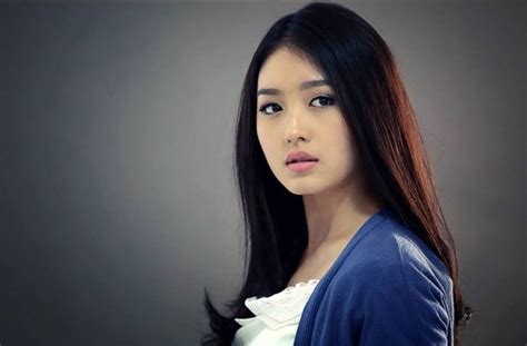 Profil Dan Biodata Natasha Wilona Pemeran Naura Dalam Film Series Hot