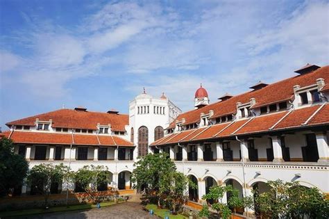 A thousand doors, a thousand photos, michael g. Lawang Sewu Building (Semarang) - 2020 What to Know Before ...