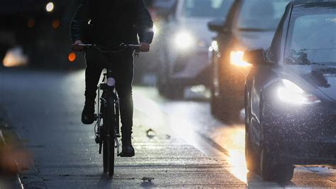 Morgen Eerste Avondspits In Het Donker Kans Op Ongevallen Voor