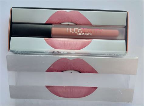 Huda Beauty Liquid Matte Lipstick Bombshell Review