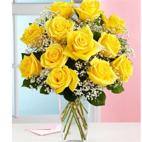 Stunning Dozen 12 Yellow Roses Arranged To Perfection