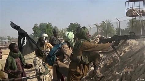 Labarun hausa na ranar lahadi 23 05 2021. Boko Haram leader disputes loss of Nigerian stronghold | News | DW | 29.12.2016