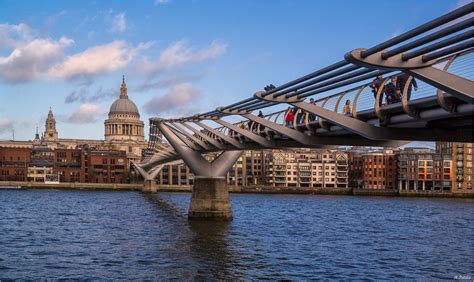 Millenium Bridge London Foto And Bild London England Brücken Bilder
