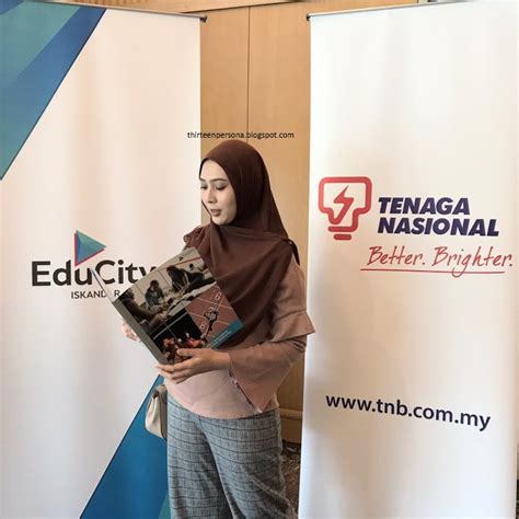 ˈjohorˈbahru adalah ibu kota negara bagian johor, malaysia. Thirteen Persona: Penggunaan Tenaga Bersih Sistem Solar ...