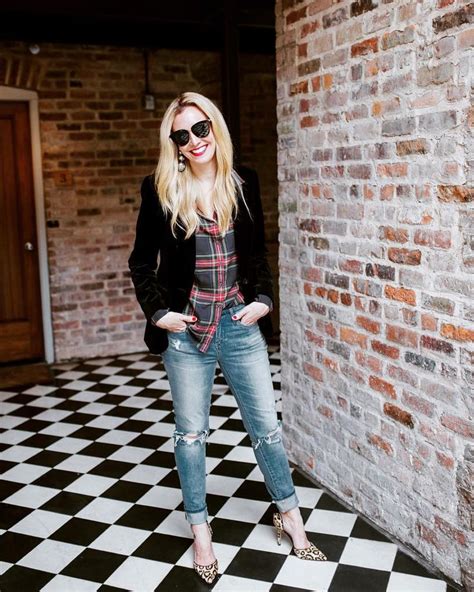 Sara Oberton On Instagram “this Velevet Blazer Paired With Leopard Pumps Is Perfect For New